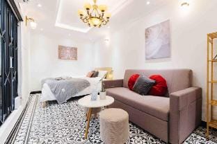 Diamond location | Best price | Quiet Vacation rental in Hanoi