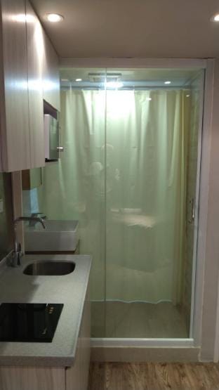 Jervois Luxury Studio *4A Vacation rental in Hong Kong