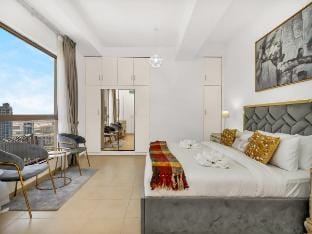 Royal 2BR | Beach Access | JBR Walk-TLM Vacation rental in Dubai