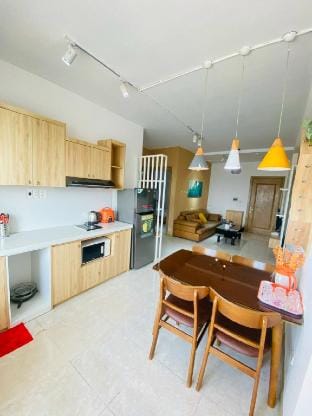 Seaview 2 bedrooms apartment, 1min to Beach Vacation rental in Da Nang