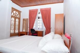 Private Room with Ensuite Bath Vacation rental in Kandy