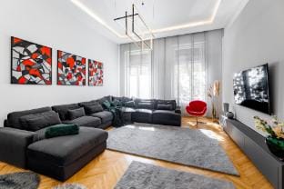 EMERALD CITY CHIC APARTMENT - Debrecen Apartment in Hungary