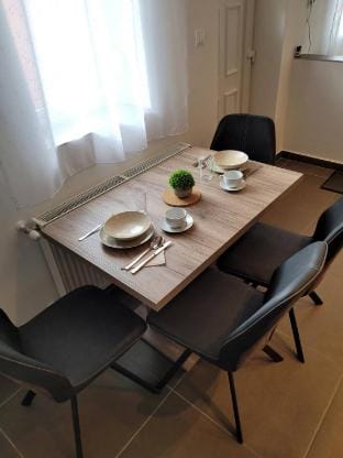 Lovely apartment in downtown with free parking Apartment in Hungary