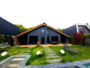 Luxury Villa with Infinity Pool Vacation rental in Turkey