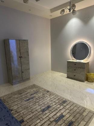 شقة مميزه بغرفتين نوم وصالة دخول ذاتي Apartment in Saudi Arabia