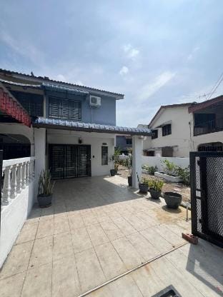 Sri Muda 25 | Budget Stay Vacation rental in Selangor, Malaysia