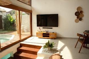 NEW | Villa Libellula - 2BR Villa in Canggu Berawa Villa in North Kuta