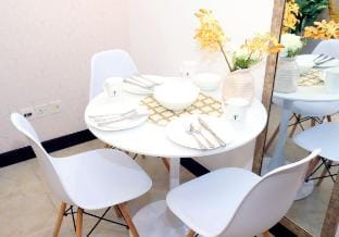Cosmos Living Spacious with Balcony GCV1 Vacation rental in Dubai
