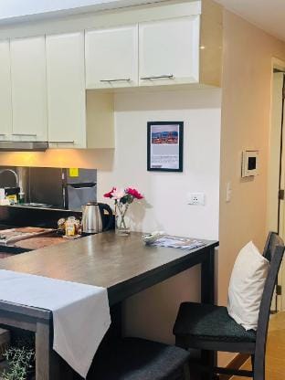 Modern Condo in McKinley Hill | Walk to BGC | NAIA Apartment in Makati