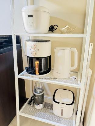 Home Haven | Cubao Staycation Near Malls Apartment in Quezon City