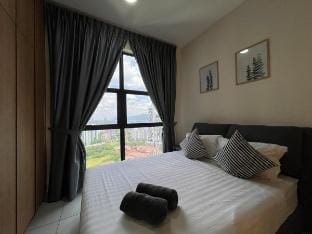 Picturesque 2BR @Artemontkiara @mitec @matrade Vacation rental in Federal Territory of Kuala Lumpur