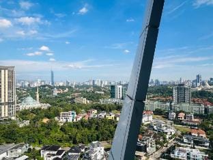 Artistry One Bed Room @freeparking @Artemontkiara Vacation rental in Federal Territory of Kuala Lumpur