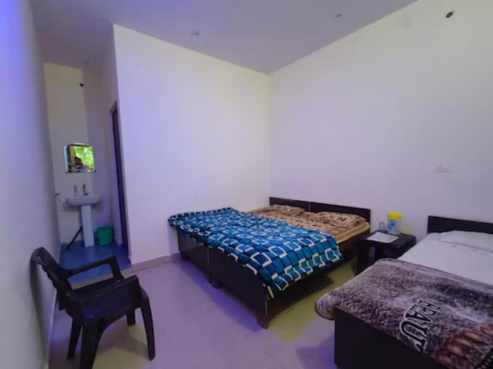 Shivanya Guest House & Restaurant Kedarnath Hotel in Uttarakhand