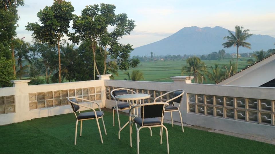 MAKIYYAH Guest House Syari'ah Bed and Breakfast in West Java