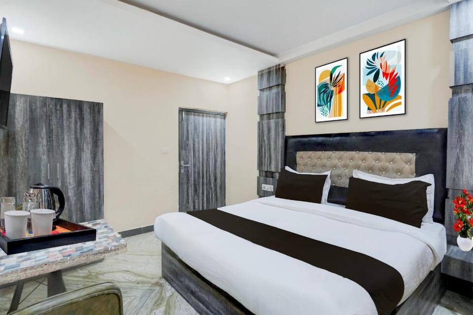 Super Townhouse Central Prayagraj Bus Terminal Formerly Amba Palace Hotel in Uttar Pradesh