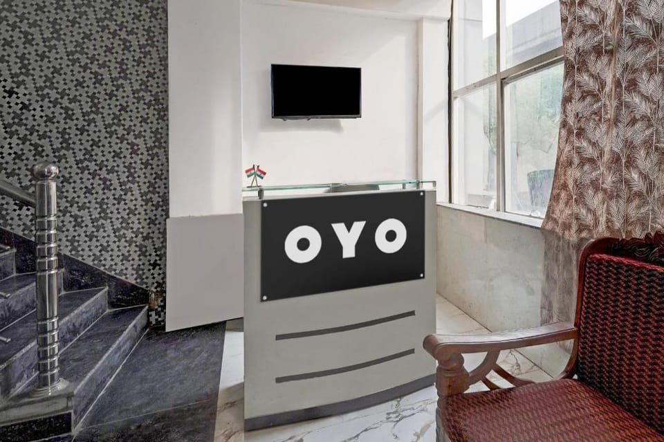 Hotel O Shree Shyam Guest House Hotel in Noida