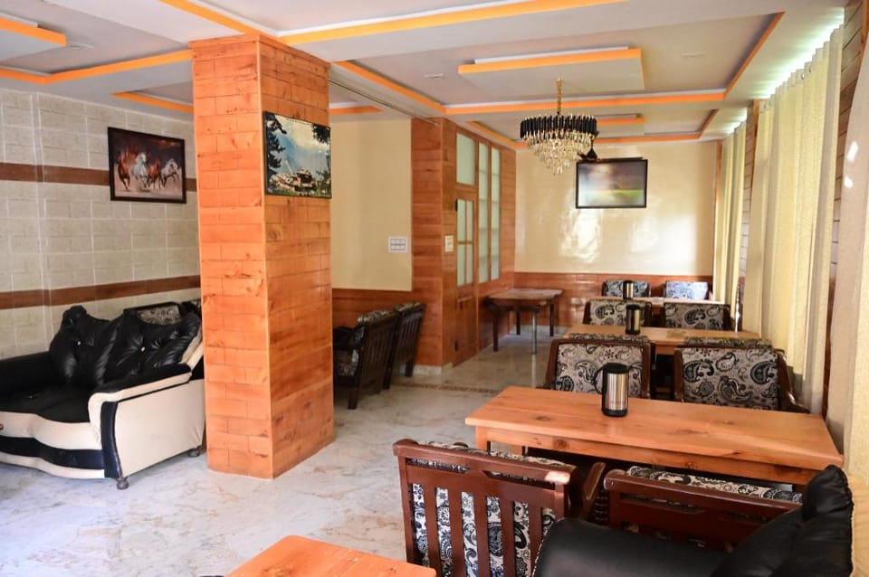 Summer Hill Home Stay Hotel in Himachal Pradesh