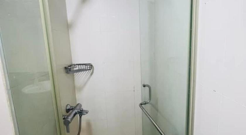 ONE PALM TREE VILLAS Hotel in Pasay