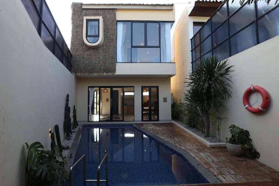 Villa Aloha Hotel in West Java