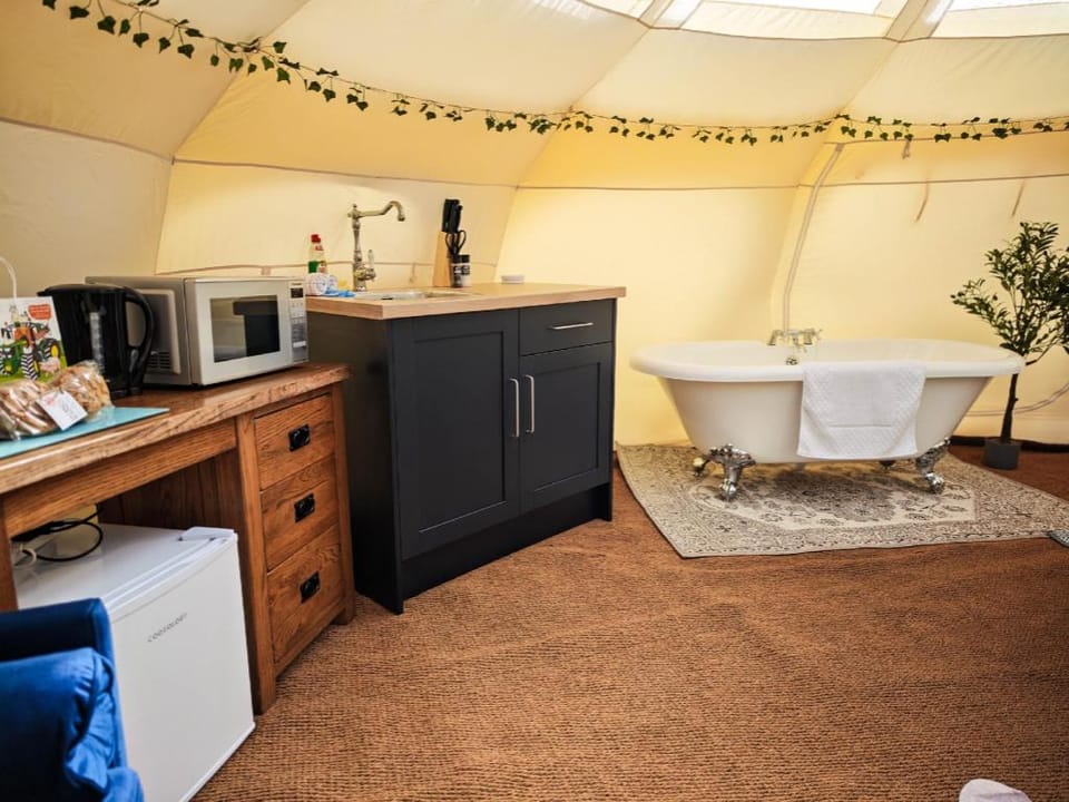 Stargazers Luxury tent in North Norfolk District