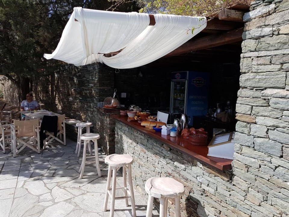 Andromeda Sifnos Hotel in Milos