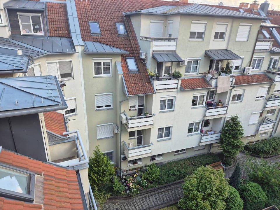 Quelle Apartment - 2BR Apartment with private garden connection and sauna Apartment in Hungary