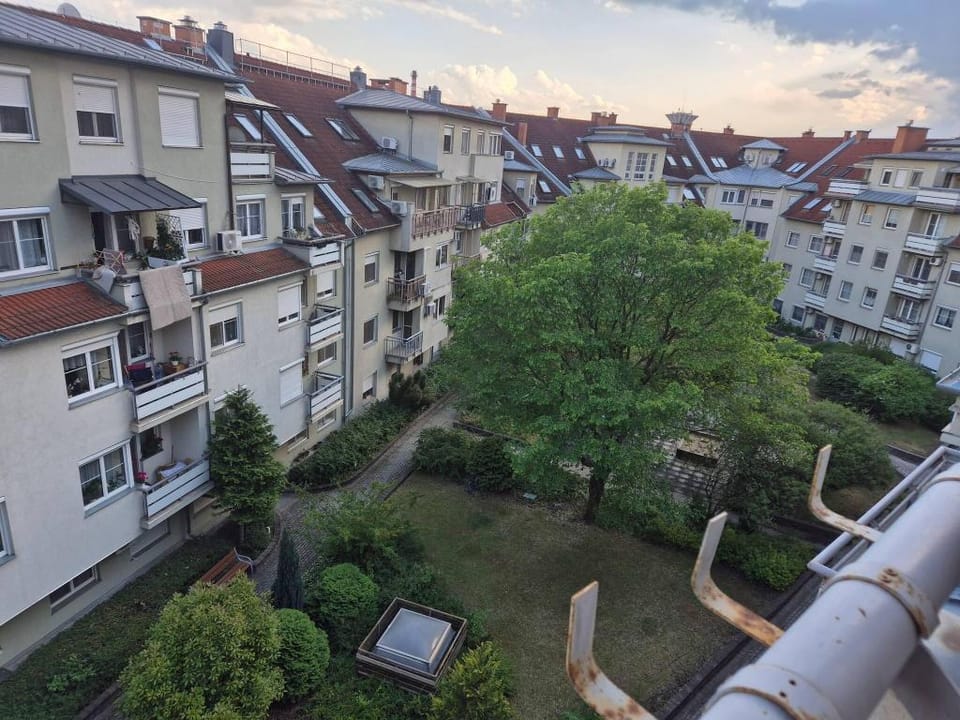 Quelle Apartment - 2BR Apartment with private garden connection and sauna Apartment in Hungary