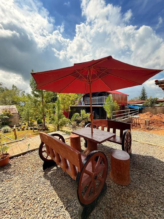 De Elegenz Place – Exclusive 34pax Farm Stay in Northern Mindanao