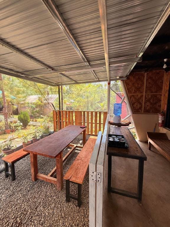 De Elegenz Place – Exclusive 34pax Farm Stay in Northern Mindanao
