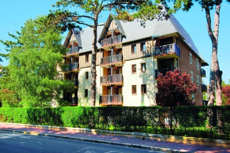 Les Embruns Studio 4p Apartment in Deauville