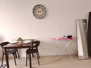 City view TamarindSuites|Wi~Fi|NETFLIX|FREEPARKING Vacation rental in Selangor, Malaysia