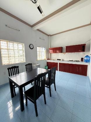 Nhà nghỉ Huyền Linh Vacation rental in Phan Thiet