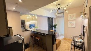 Luxury 2BR M-Town Residence Tower Franklyn Vacation rental in West Java
