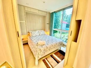 Pattaya olympus condo direct pool view Vacation rental in Pattaya City