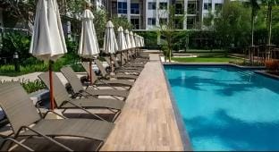 Phra Tamnak Hill Apartments Apartment in Pattaya City