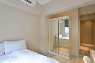 Prince Edward Luxury Studio *4C Apartment in Hong Kong