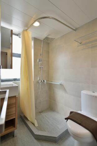 Prince Edward Luxury Studio *2C Apartment in Hong Kong