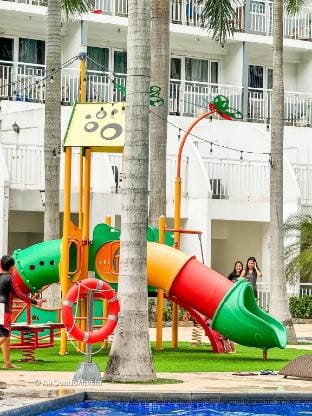 Air Condo Signature Stay – Modern 1BR MOA Vacation rental in Pasay