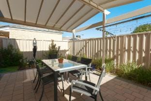 Cozy 3-Bed Townhouse in Palmyra - Perfect for Families Vacation rental in Perth
