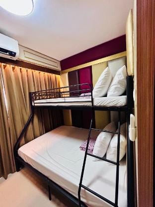 Shell Residences Ground Pool View Luxury Type Apartment in Pasay