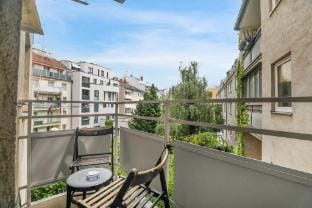 City Smart Home  Hi-End Services  Media Streaming Apartment in Vienna