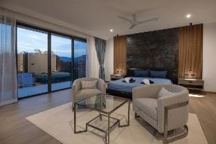 incredible modern 5 bdrs pool villa in rawai Vacation rental in Rawai