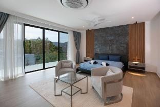 incredible modern 5 bdrs pool villa in rawai Vacation rental in Rawai