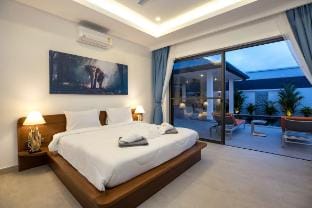 Luxurious 3 bedrooms pool villa at rawai Villa in Rawai