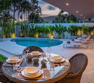 villa Ayan.Amazing Pool Villa, 2 bedrooms Nai harn Villa in Rawai