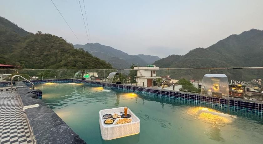 Hotel Oak Leaf Rishikesh Hotel in Rishikesh