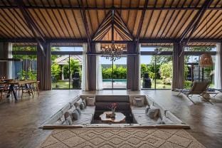 Stylish 4BR Luxury Villa - Pool, Sauna & Cinema Villa in Kuta Selatan
