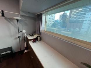 Opposite Taipei Station for 2~6 elevator building Vacation rental in Taipei City