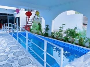 Tam Coc Mountain Flower Homestay 2 Vacation rental in Laos