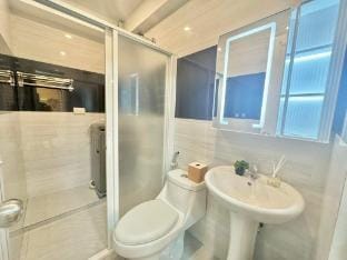 Starlight Suite in QC | Washer | Bed + Sofa Bed Apartment in Quezon City